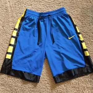 Nike Dri-Fit Men's Basketball Shorts Med.